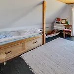 Emina - 400m From The Sea By Interhome