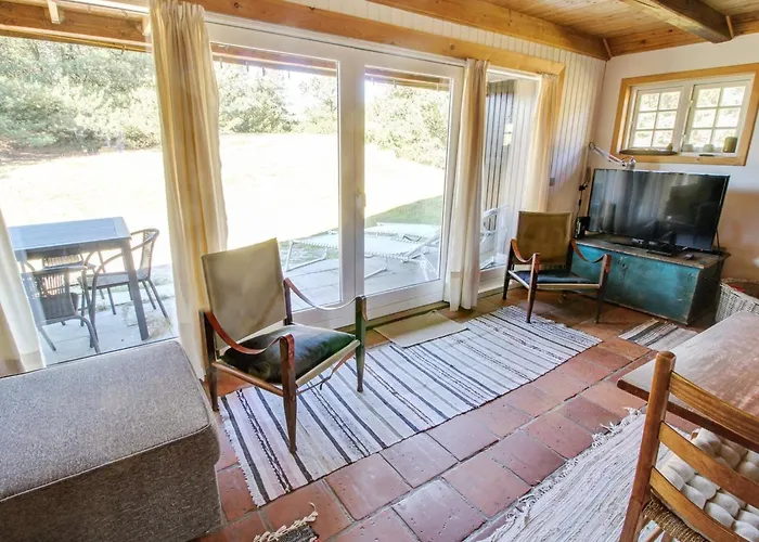 Emina - 400m From The Sea By Interhome