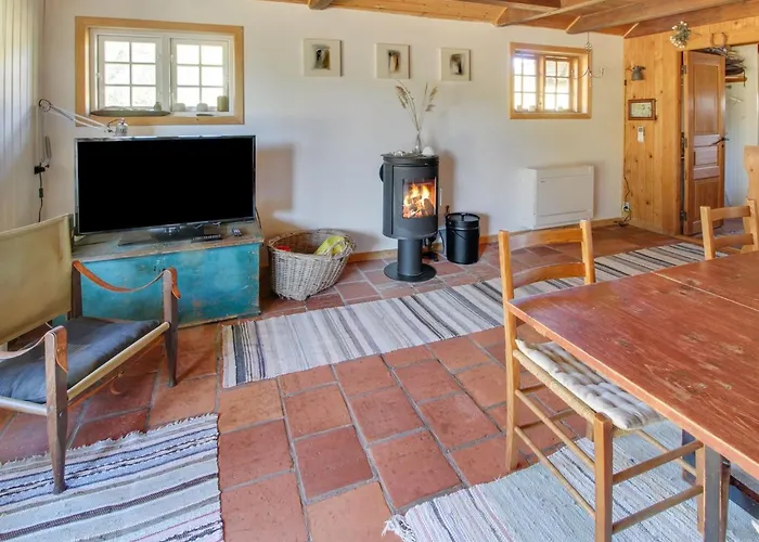 Holiday home Emina - 400m From The Sea By Interhome